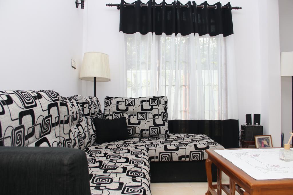 Prosperity Villa Негомбо Экстерьер фото